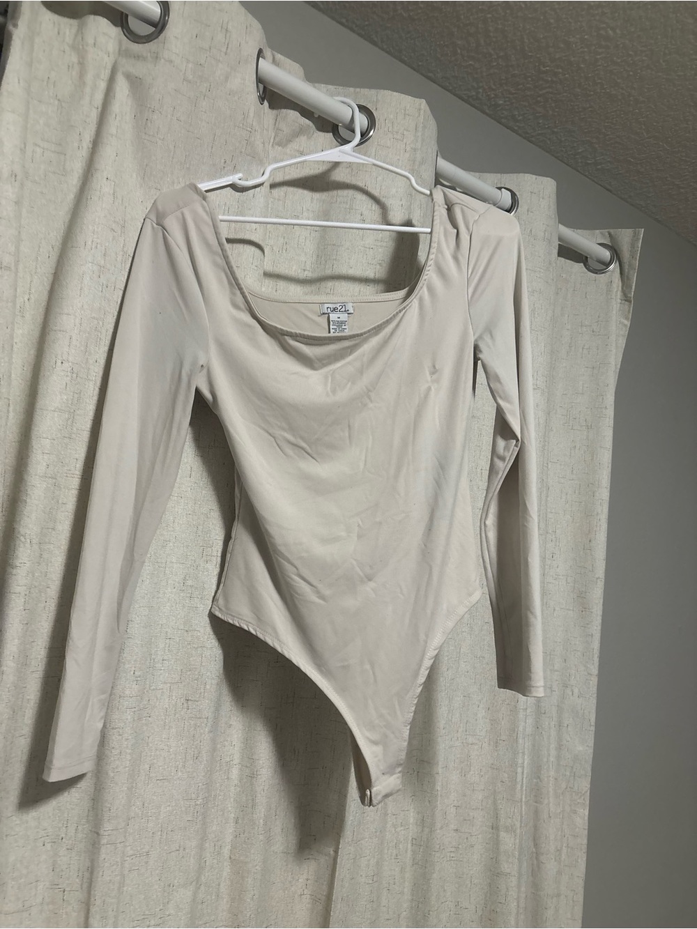 Rue21 Cream Long-Sleeve Scoop Neck Bodysuit